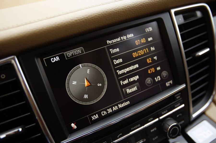  Porsche Panamera V6 2011 года  (фото 23 из 36)